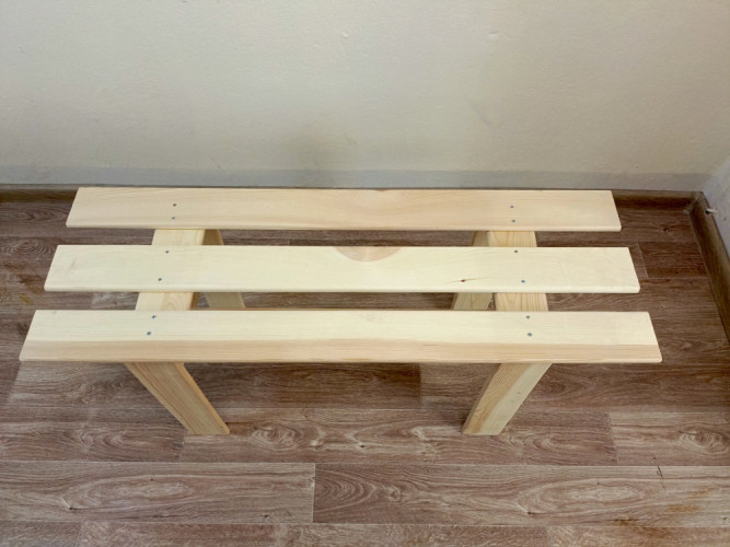 Лавка деревянная в Тюмени