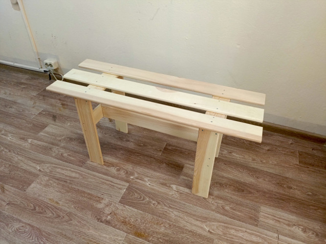 Лавка деревянная в Тюмени