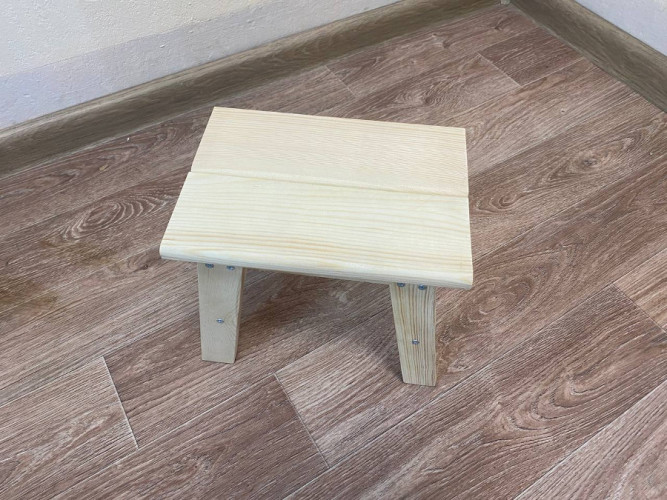 Табурет деревянный в Тюмени