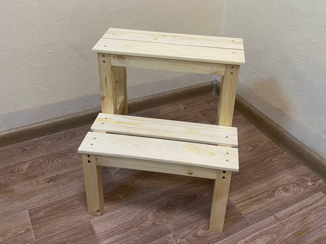 Табурет-стремянка деревянный в Тюмени