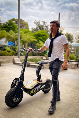 Электросамокат VeloCifero MAD 2000W в Тюмени